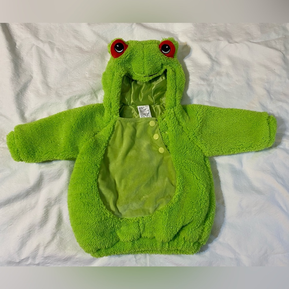 Target Brand Frog Costume size 0-6 Months